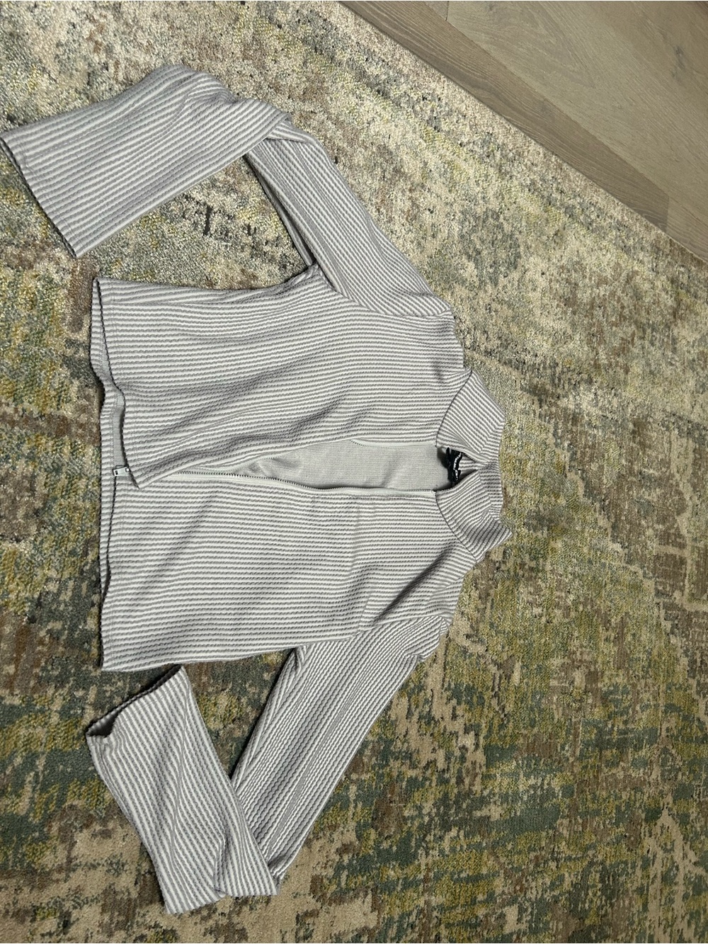 Streetwear Society Light Gray Ribbed Zip Jacket